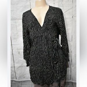 Billabong Women's Relax on High Printed Wrap-Front Dress